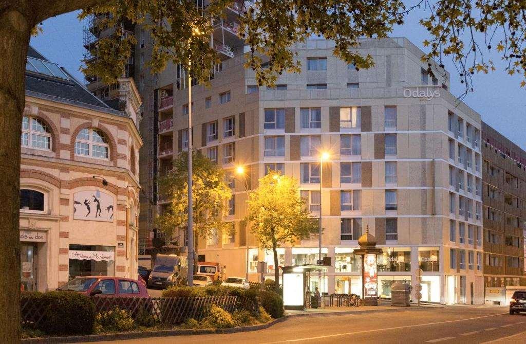 Odalys City Centre Congres Le Mans Bagian luar foto